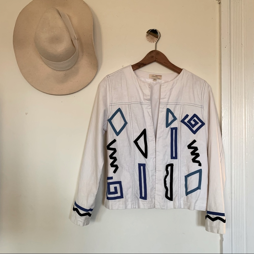 White linen squiggle appliqué statement lightweight jacket